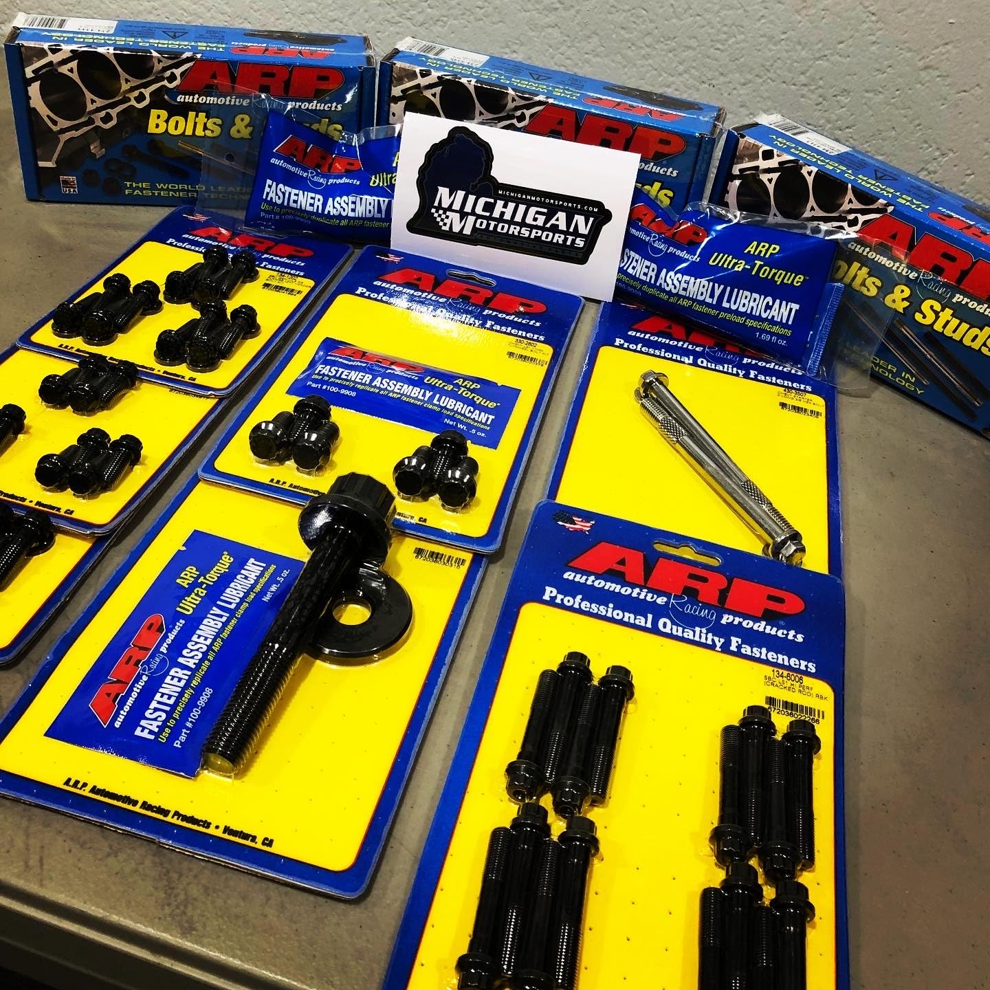 ARP 234-2503 LS Crankshaft Balancer Damper Bolt | Fits 4.8L 5.3L 5.7L 6.0L 6.2L LS1 LS2 LS3 LQ4 LQ9 L92 L76 L77 L96 | High-Strength Harmonic Balancer Bolt - Image 4